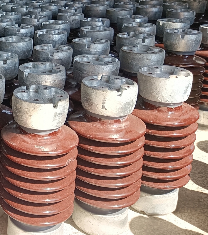 لعاب قهوه ای عایق پست چینی ایستگاهی با مقاومت بالا ANSI TR-208