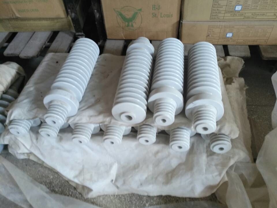 عایق های بوش سرامیکی 25.8kV سفید برای انتقال