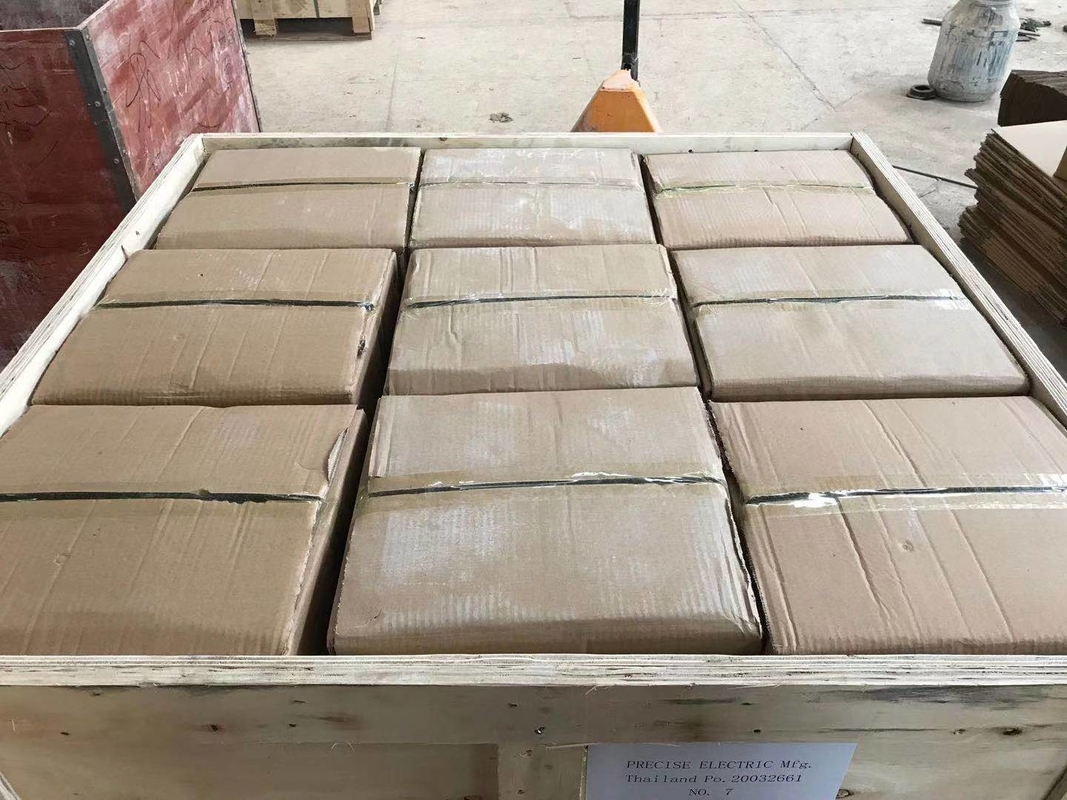 بوش ترانسفورماتور چینی 1 کیلوولت 250 آمپری قهوه ای / سفید رنگ