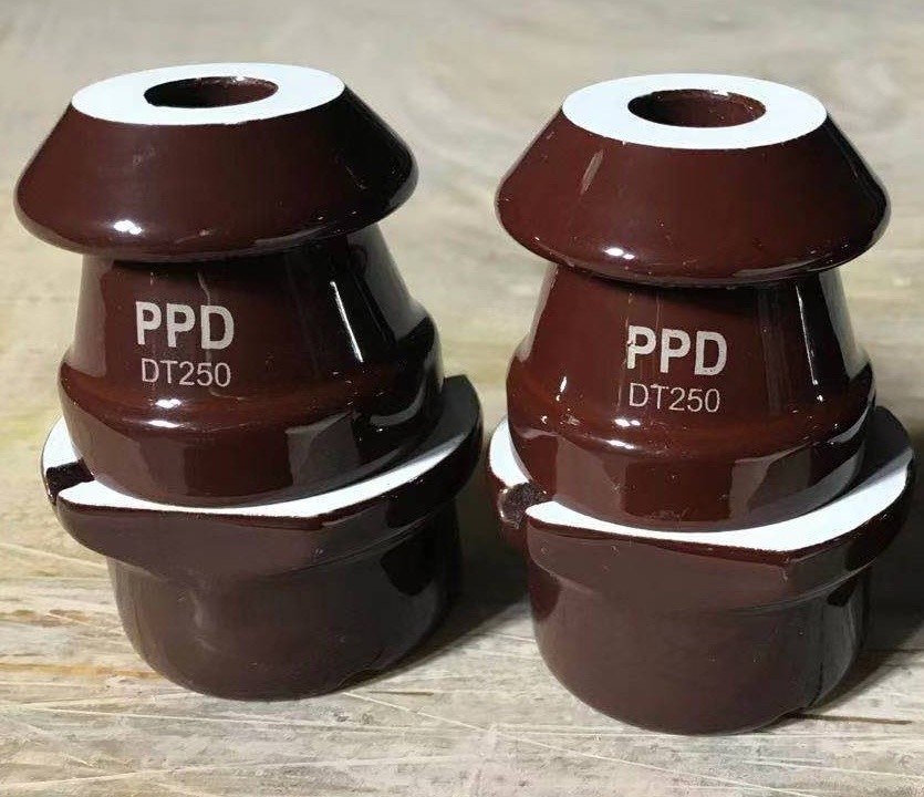 بوش چینی ترانسفورماتور 1 کیلوولت 250 آمپر با لعاب قهوه ای
