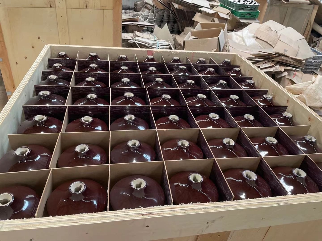 OEM DIN 30NF250 ترانسفورماتور بوش چینی با لعاب قهوه ای روشن