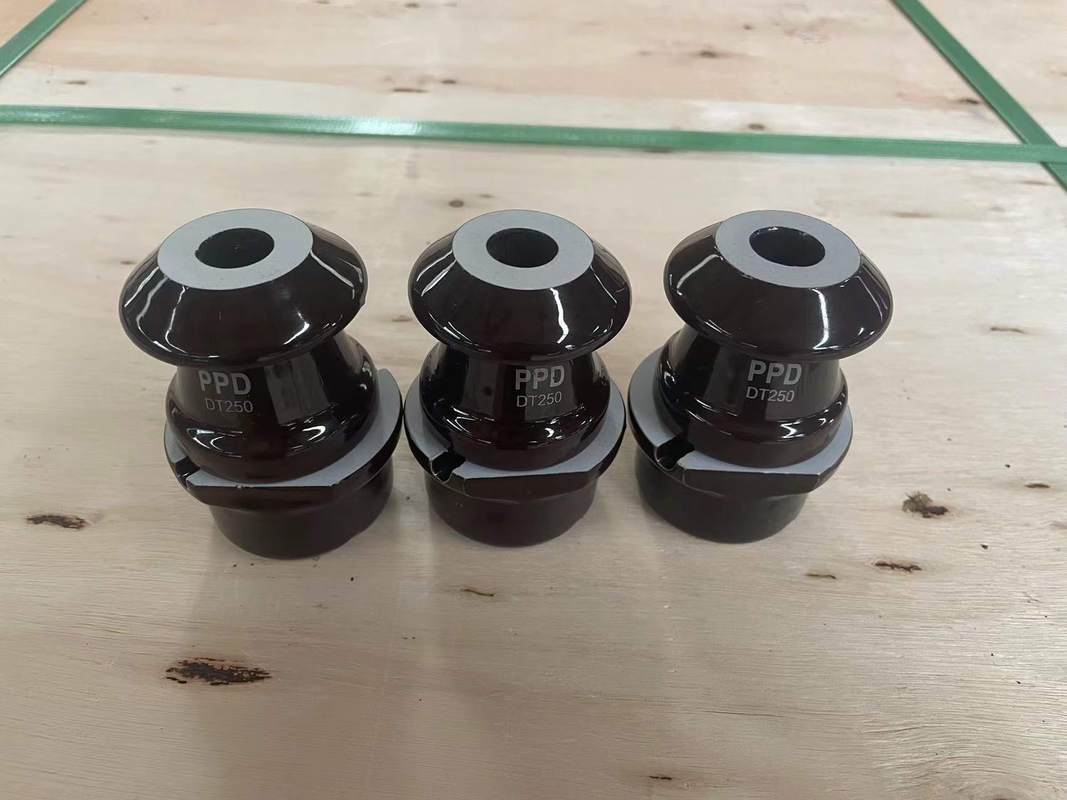 DIN استاندارد 1kV 250A ترانسفورماتور بوش چینی CD70MM OEM
